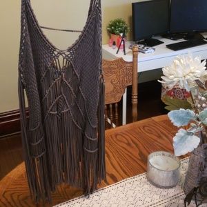 Gimmicks fringe tank